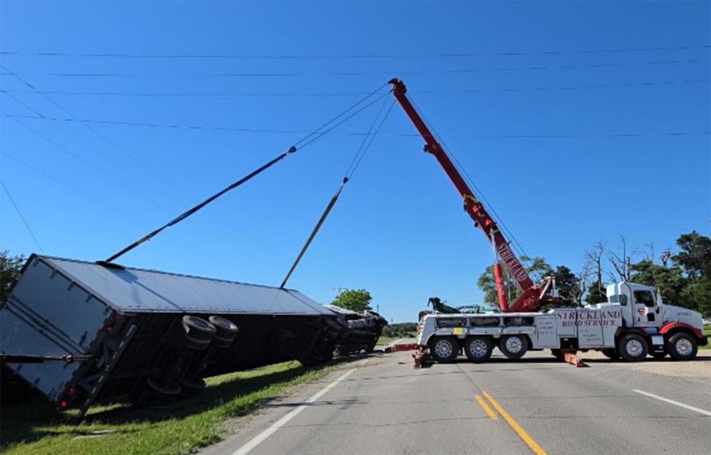 Heavy Duty Winching In Wichita Kansas | Strickland Road Service